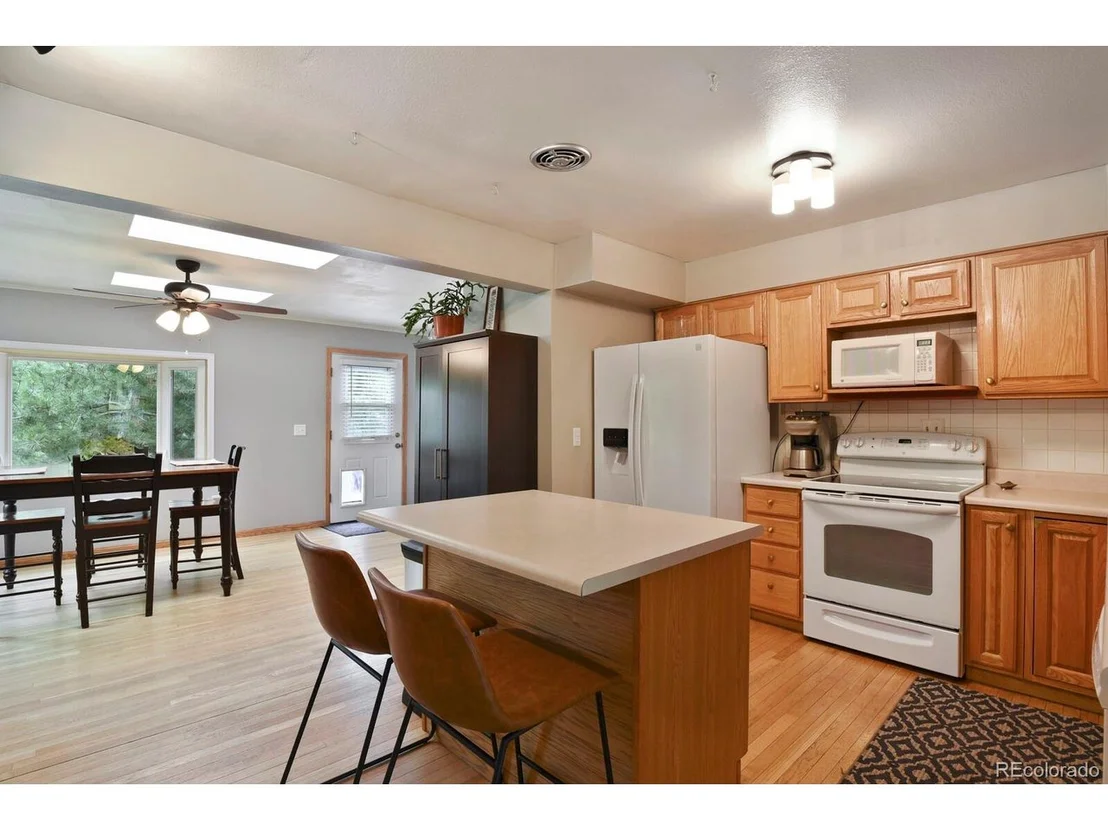 Photo of 10385 W Lambuth Pl