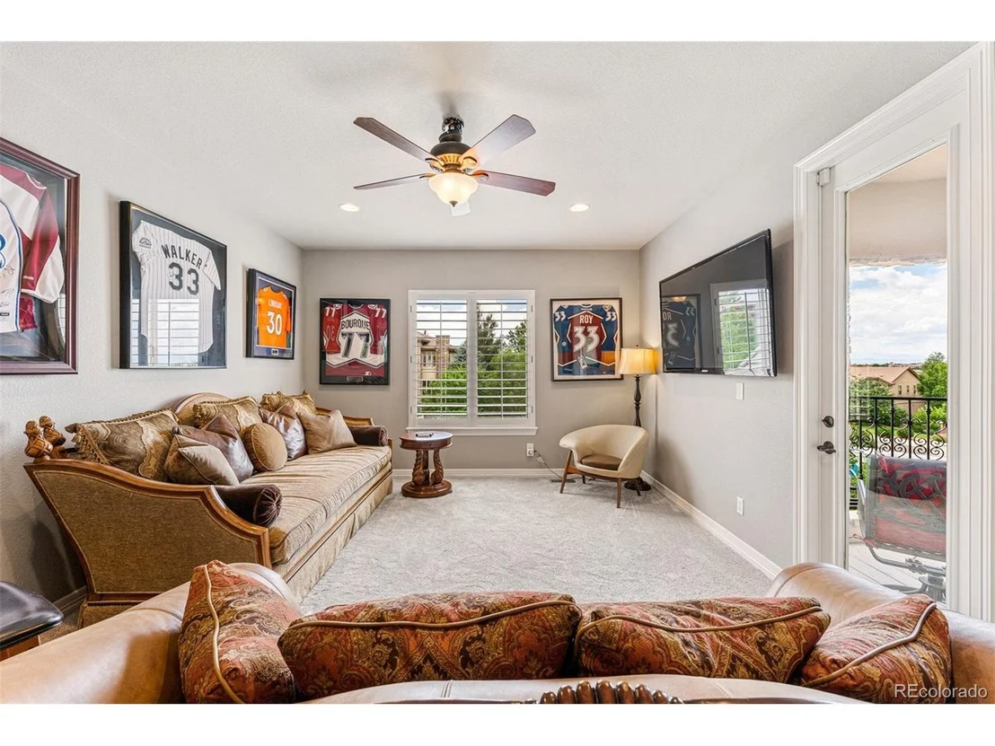 Photo of 9721 Sunset Hill Pl