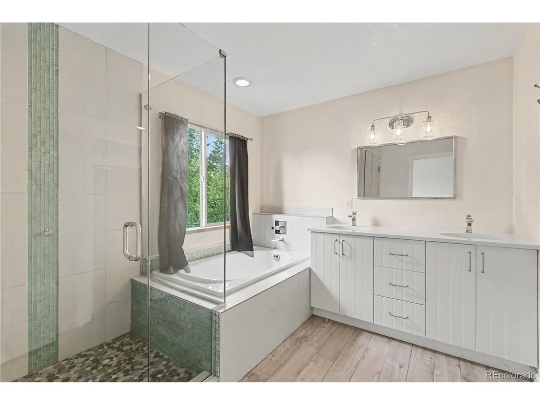 Photo of 1028 Delta Dr
