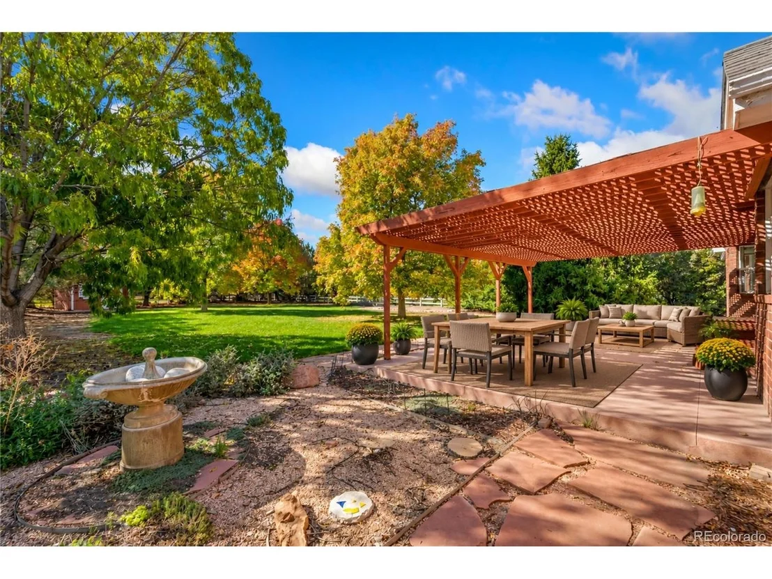 Photo of 2243 Breckenridge Dr