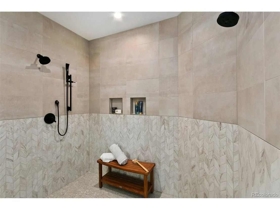 Photo of 1784 Barefoot Dr