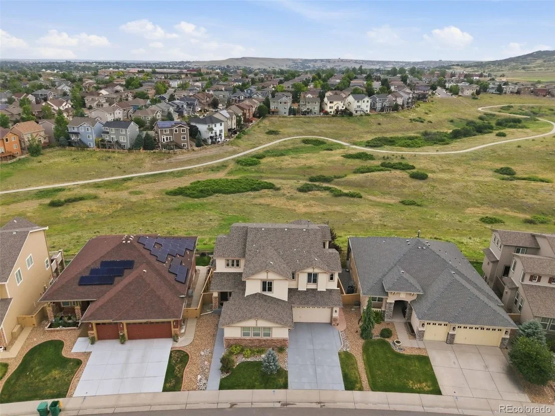 Photo of 10977 Glengate Cir