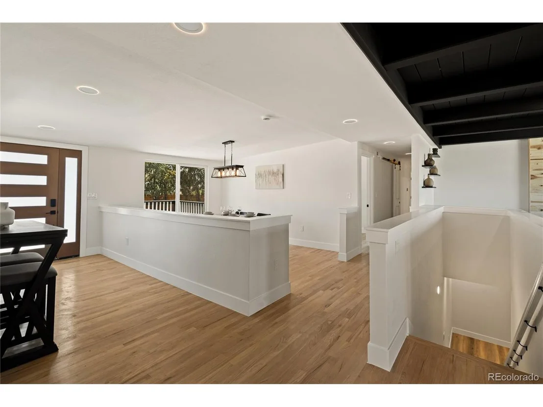 Photo of 6766 Zenobia Loop