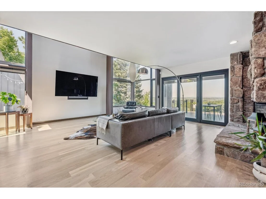 Photo of 14495 Foothill Rd
