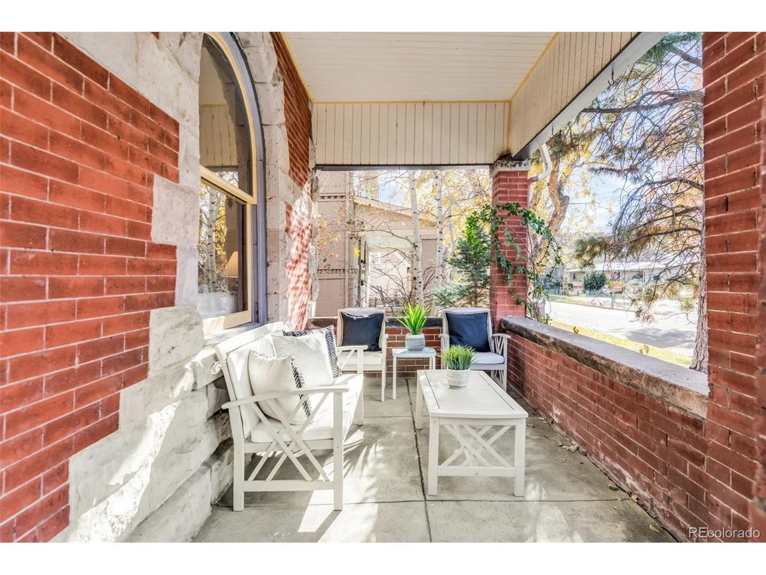 Photo of 3336 Bryant St