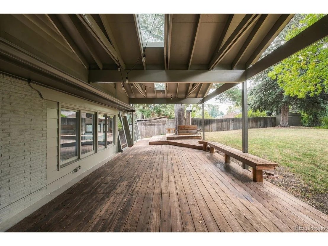 Photo of 4050 Field Dr