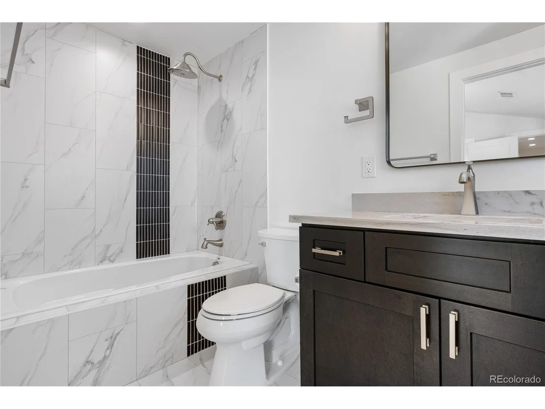 Photo of 245 Fair Pl