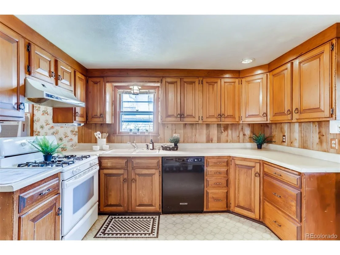 Photo of 7800 Hygiene Rd