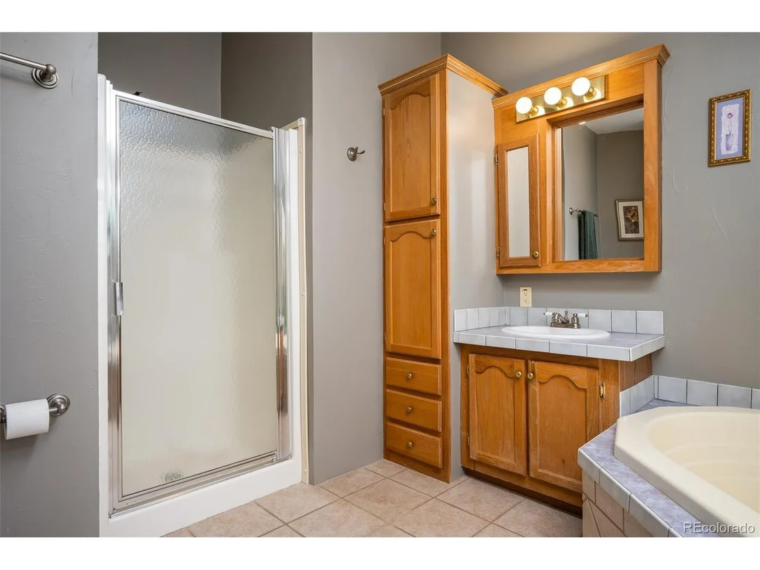 Photo of 327 County Road 5212
