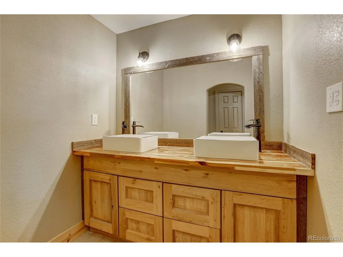 Photo of 449 Squaw Mountain Trl