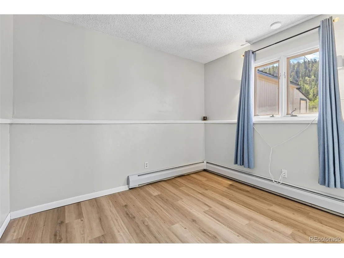 Photo of 1054 Straight Creek Dr