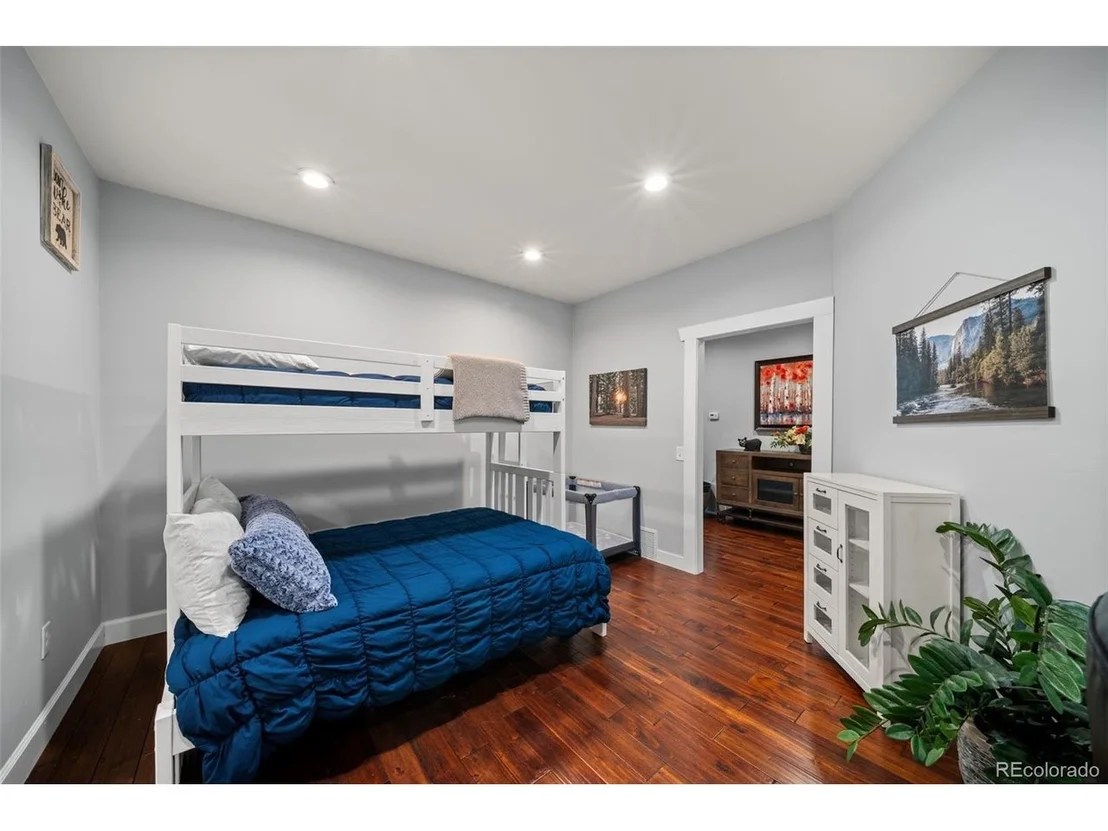 Photo of 24978 Red Cloud Dr