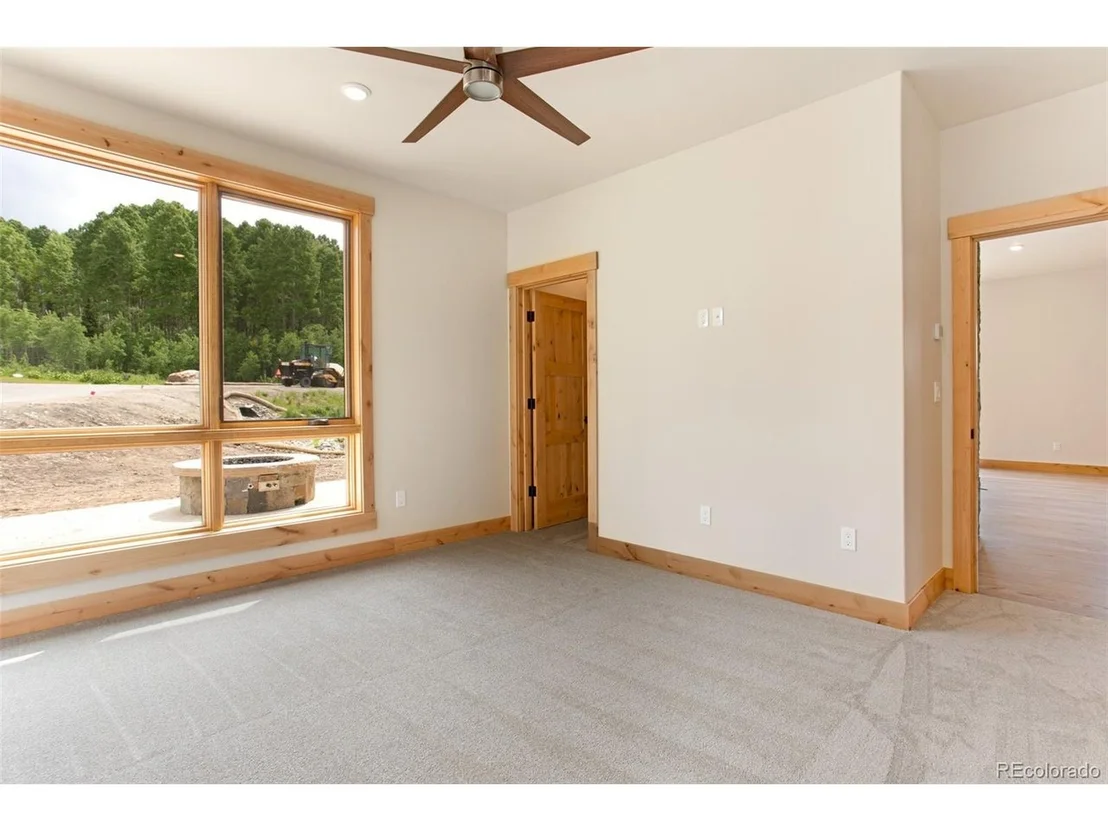 Photo of 182 Vendette Rd