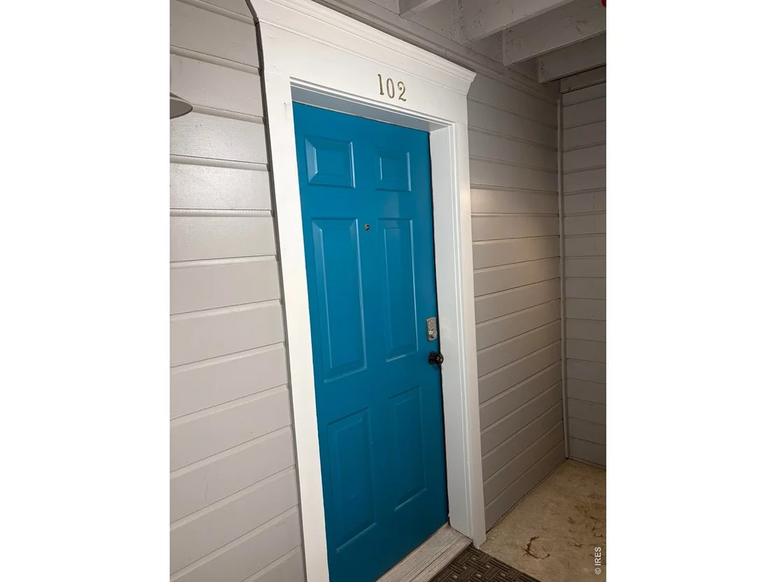 Photo of Unit 102 at 1405 Broadway