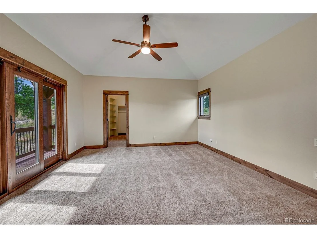Photo of 33530 Mount Wilson Trl
