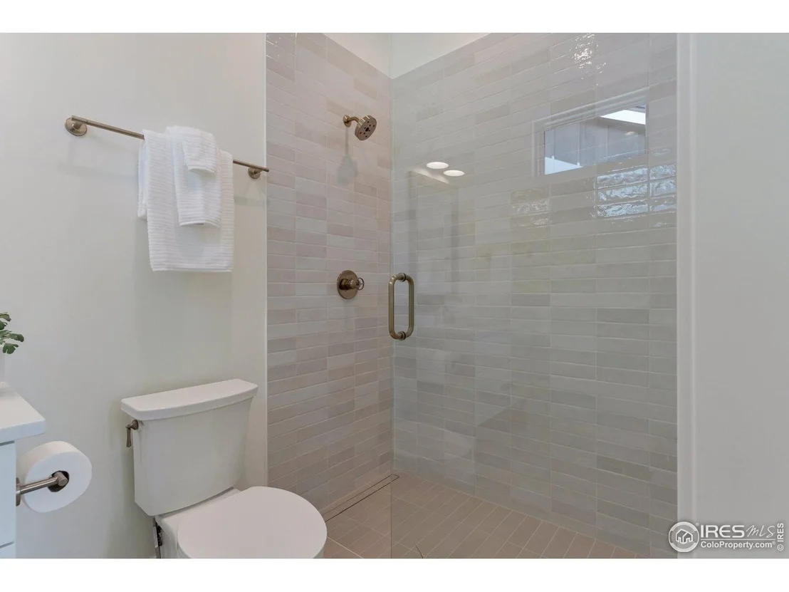 Photo of 306 S 3rd Ave