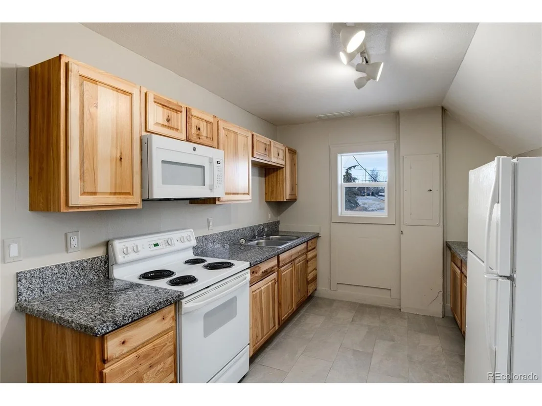 Photo of 550 Castello Ave