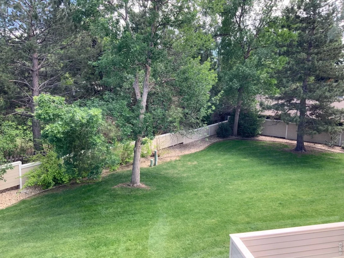 Photo of Unit 4 at 907 Hover Ridge Cir