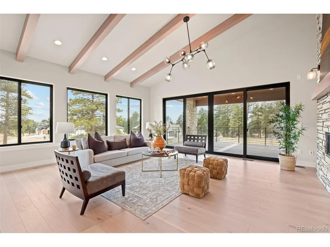 Photo of 5820 Powell Rd
