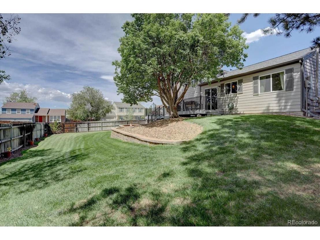 Photo of 6947 Landmark Dr