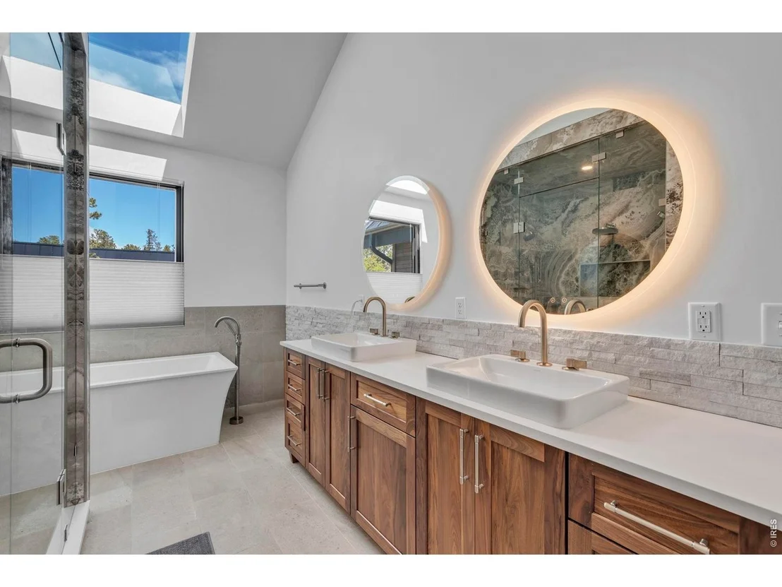 Photo of 11 Juneau Cir