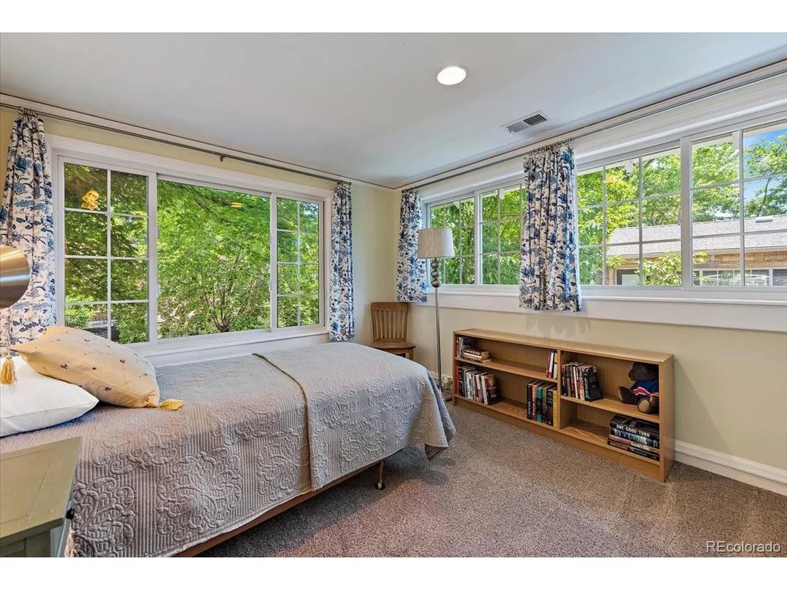 Photo of 244 Colorado Blvd