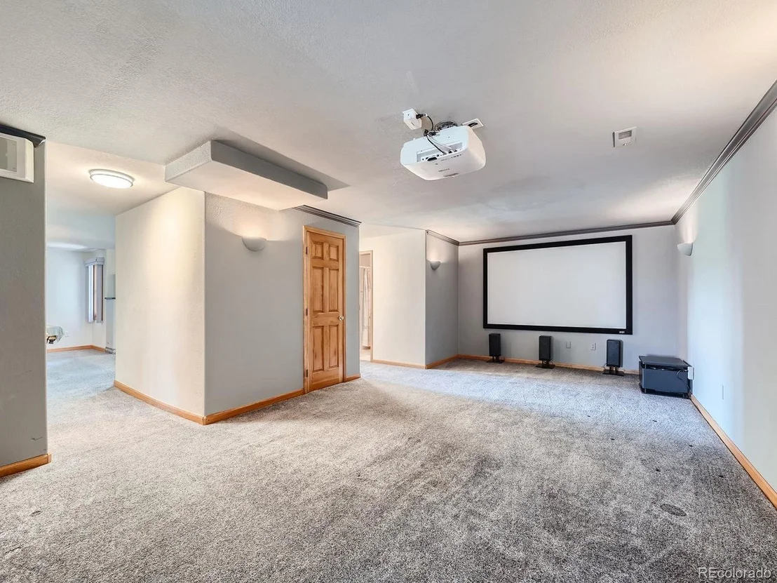 Photo of 370 Golden Eagle Dr