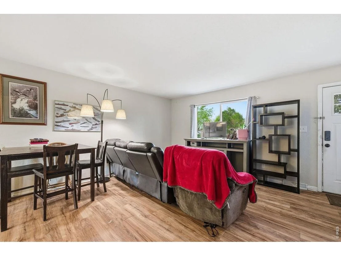 Photo of 4520 W 7th St