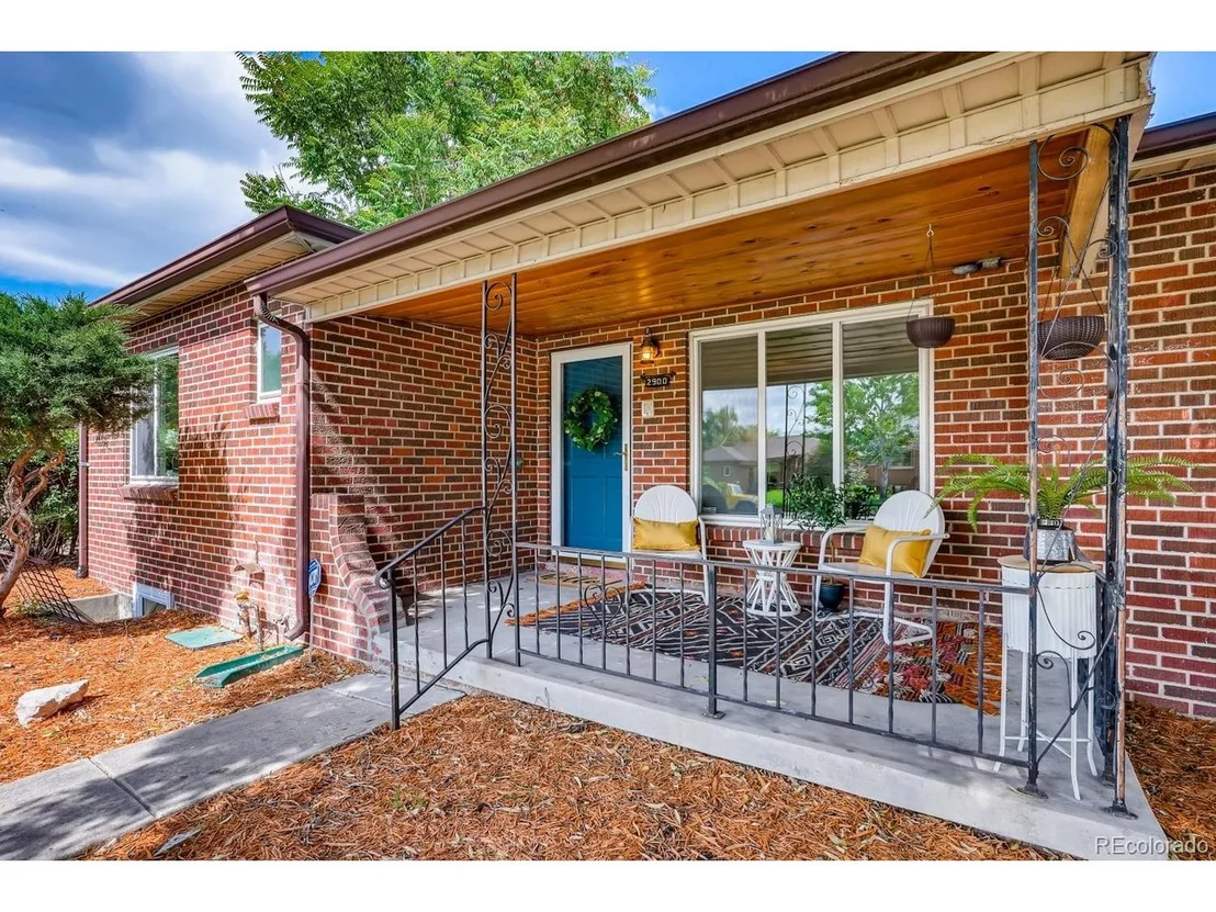 Photo of 2900 Elm St