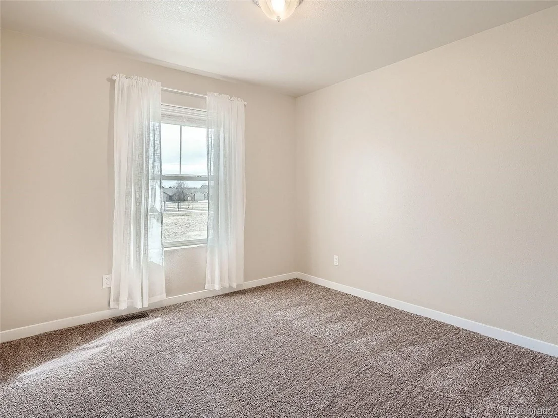 Photo of 5479 Shoshone Dr