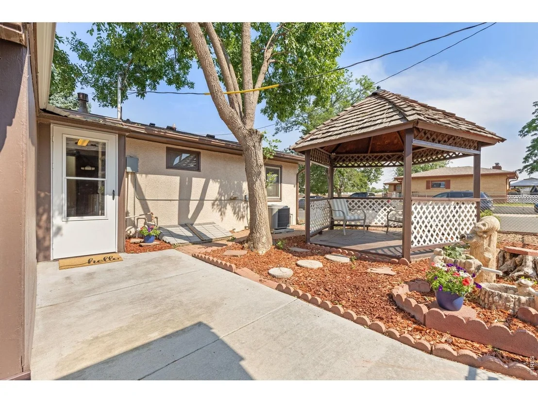 Photo of 721 35th Ave