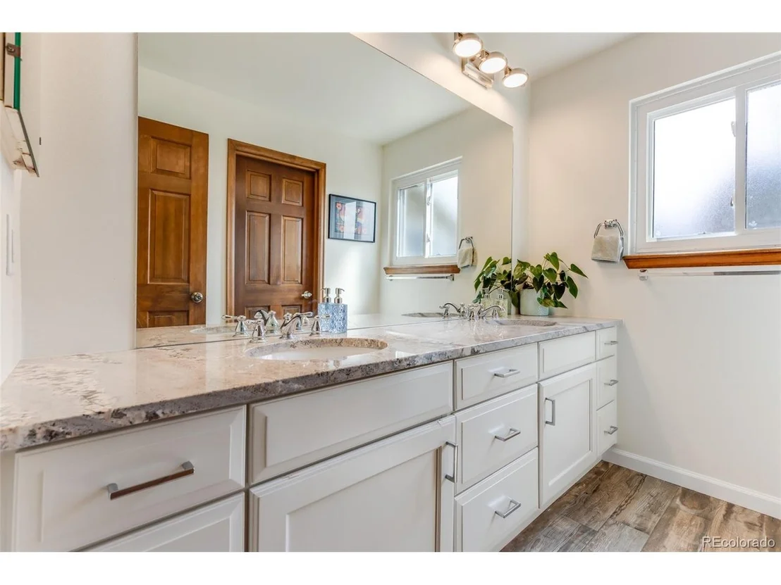 Photo of 8822 Eagles Nest Ln