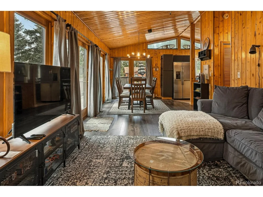 Photo of 34788 Forest Estates Rd