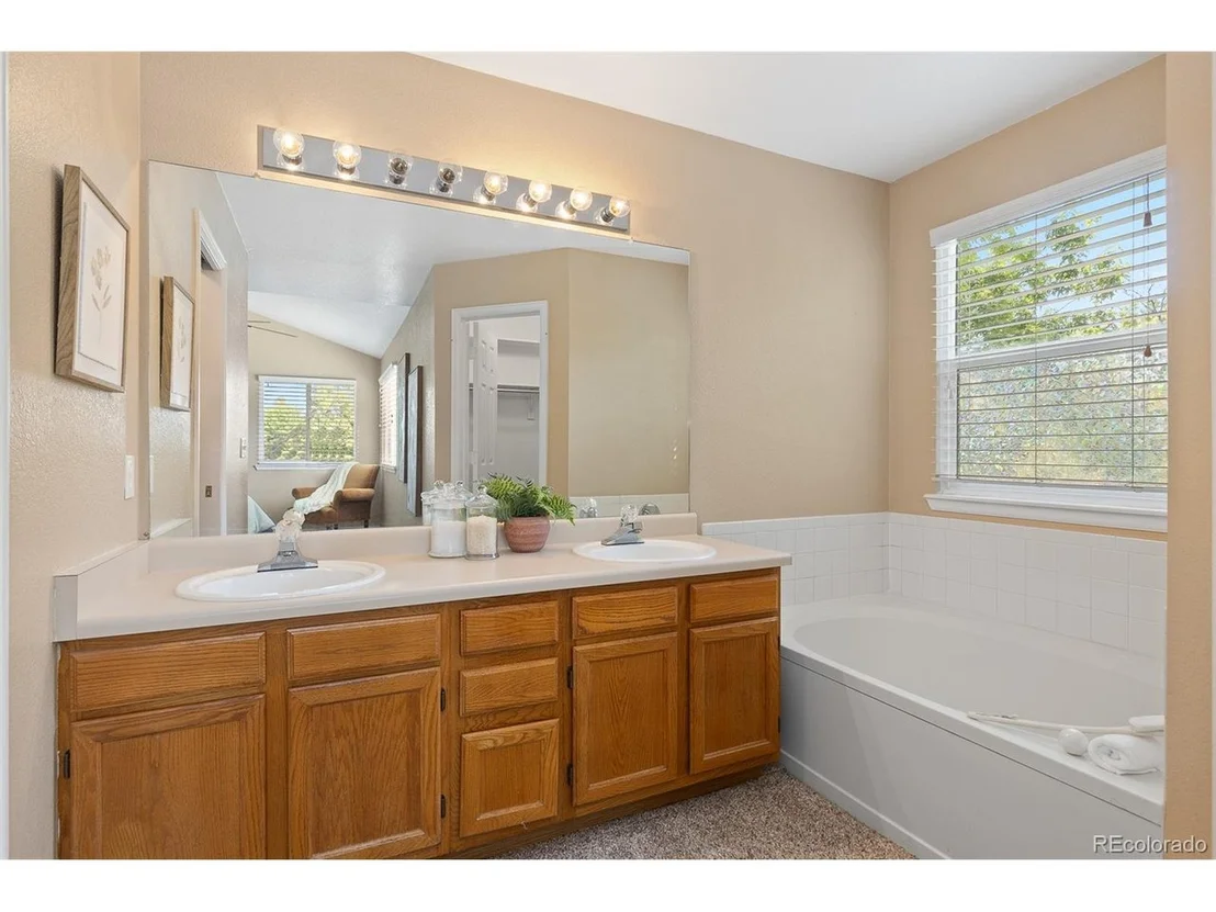 Photo of 2640 Overlook Dr