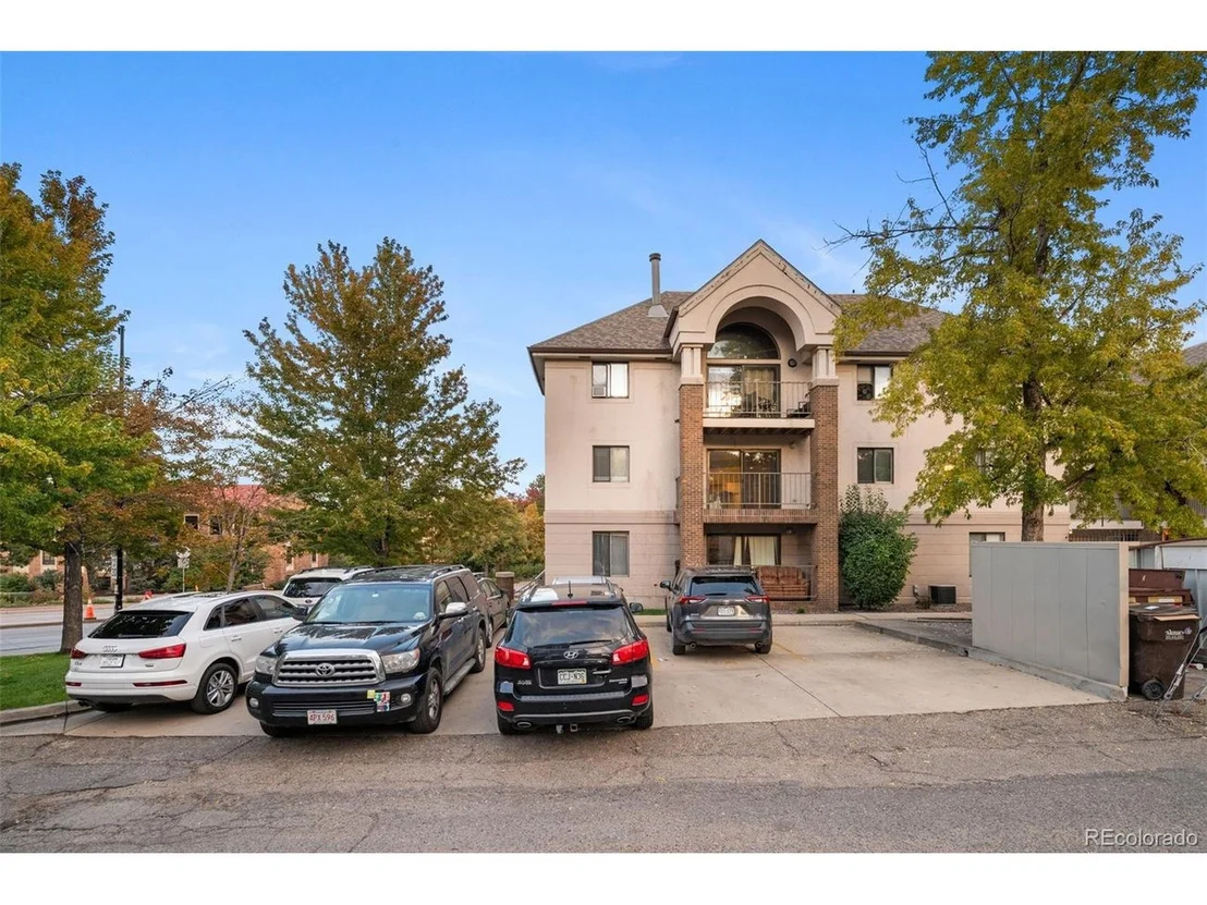 Photo of Unit 11 at 1085 Broadway