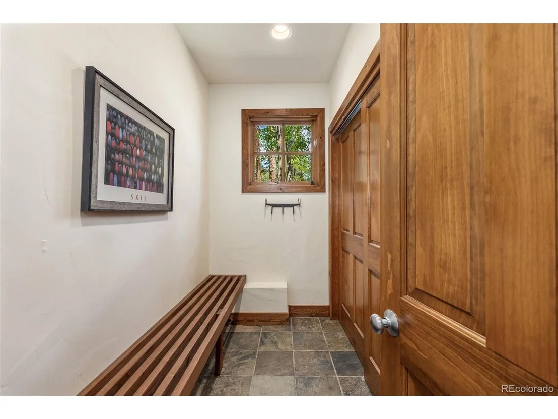 Photo of 175 Highlands Dr