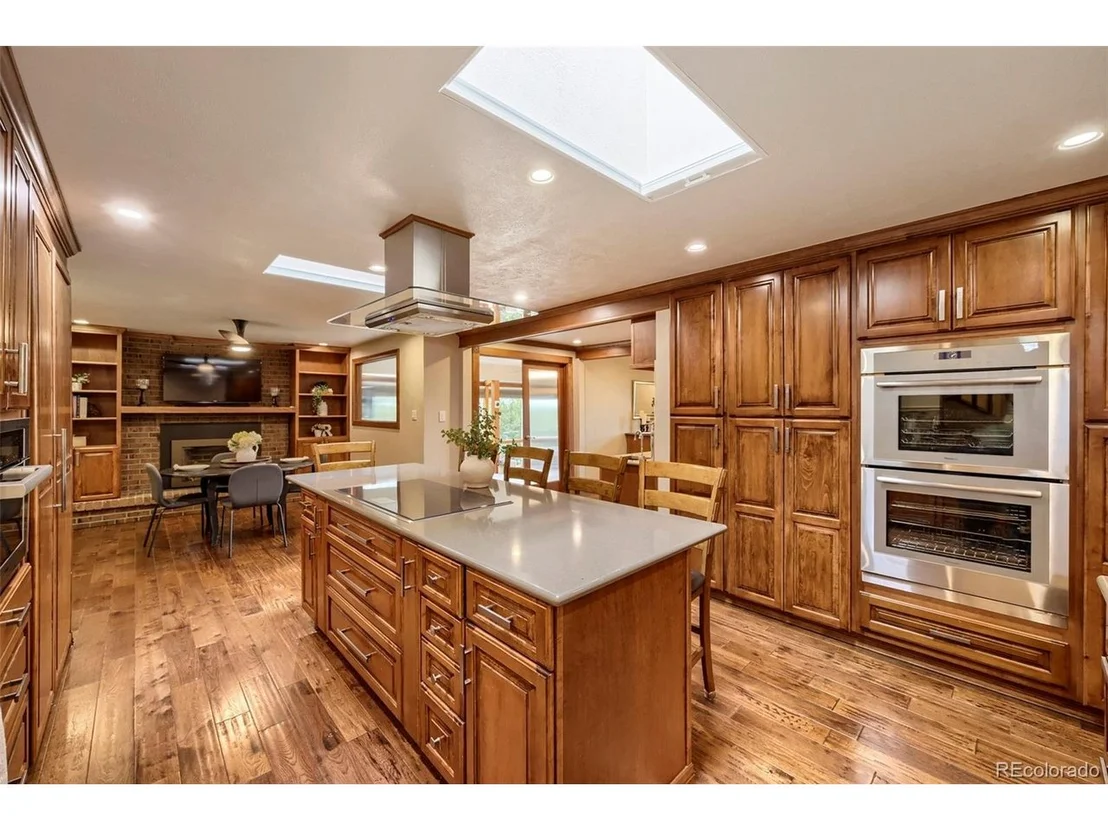 Photo of 8107 W 71st Pl