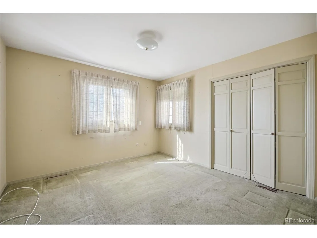 Photo of 3870 Cloverleaf Dr
