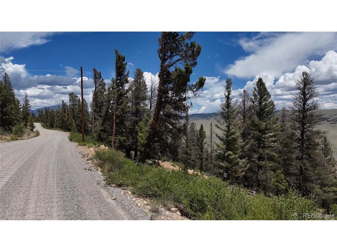 Photo of 1396 Middle Fork Vis