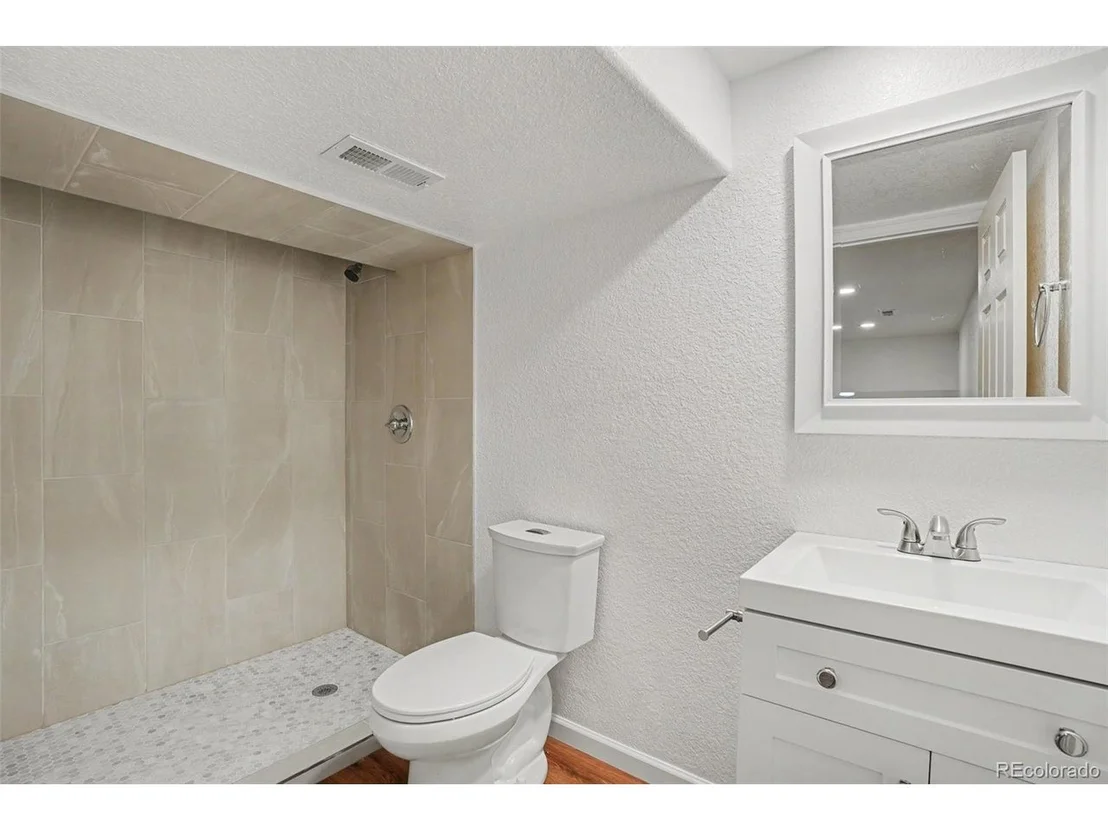 Photo of 209 James St
