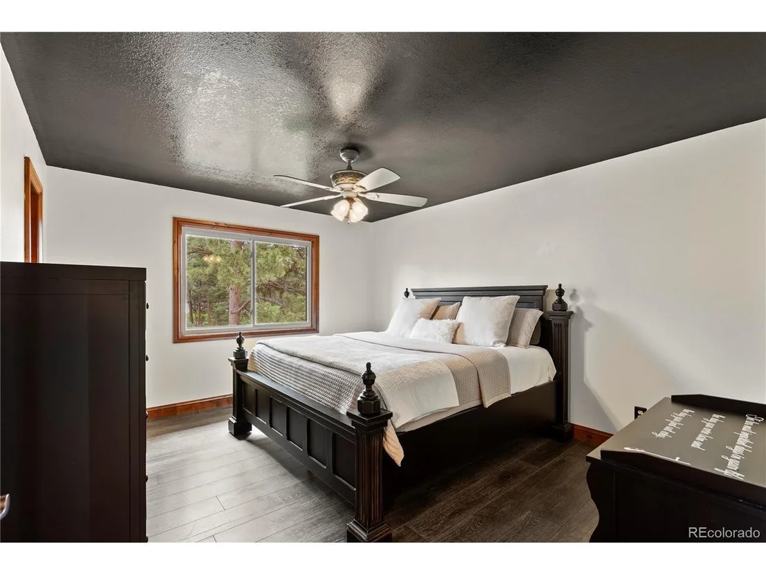 Photo of 10247 Pine Valley Dr