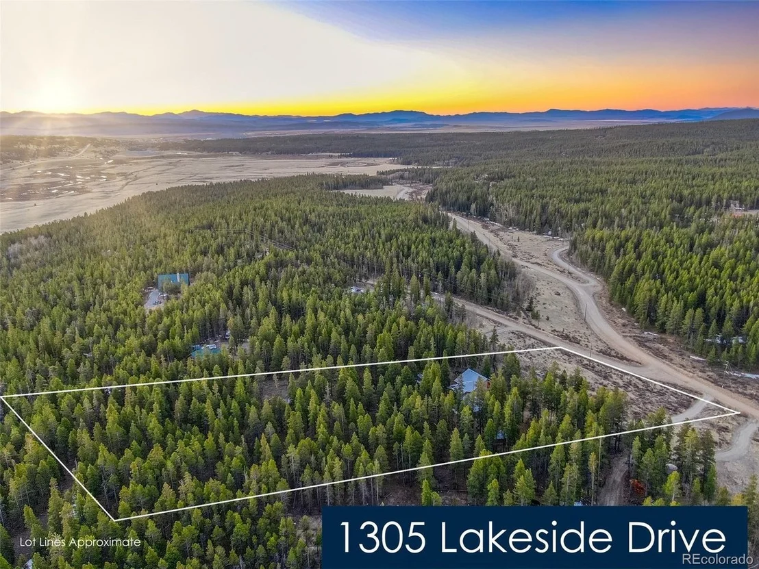 Photo of 1305 Lakeside Dr