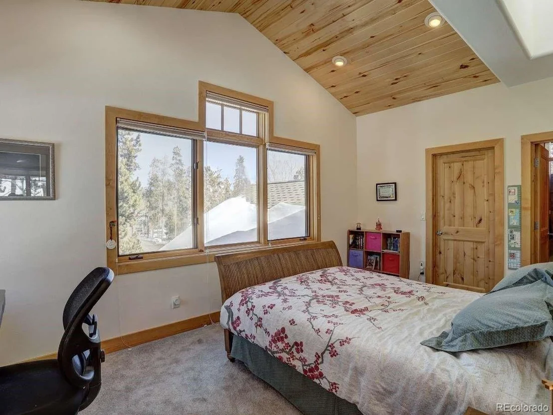 Photo of 181 Rose Crown Cir