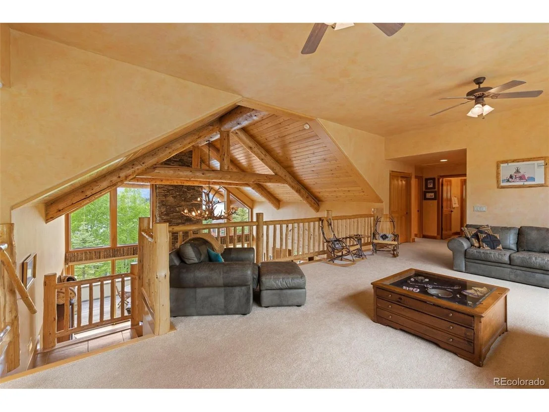 Photo of 273 Ensign Dr