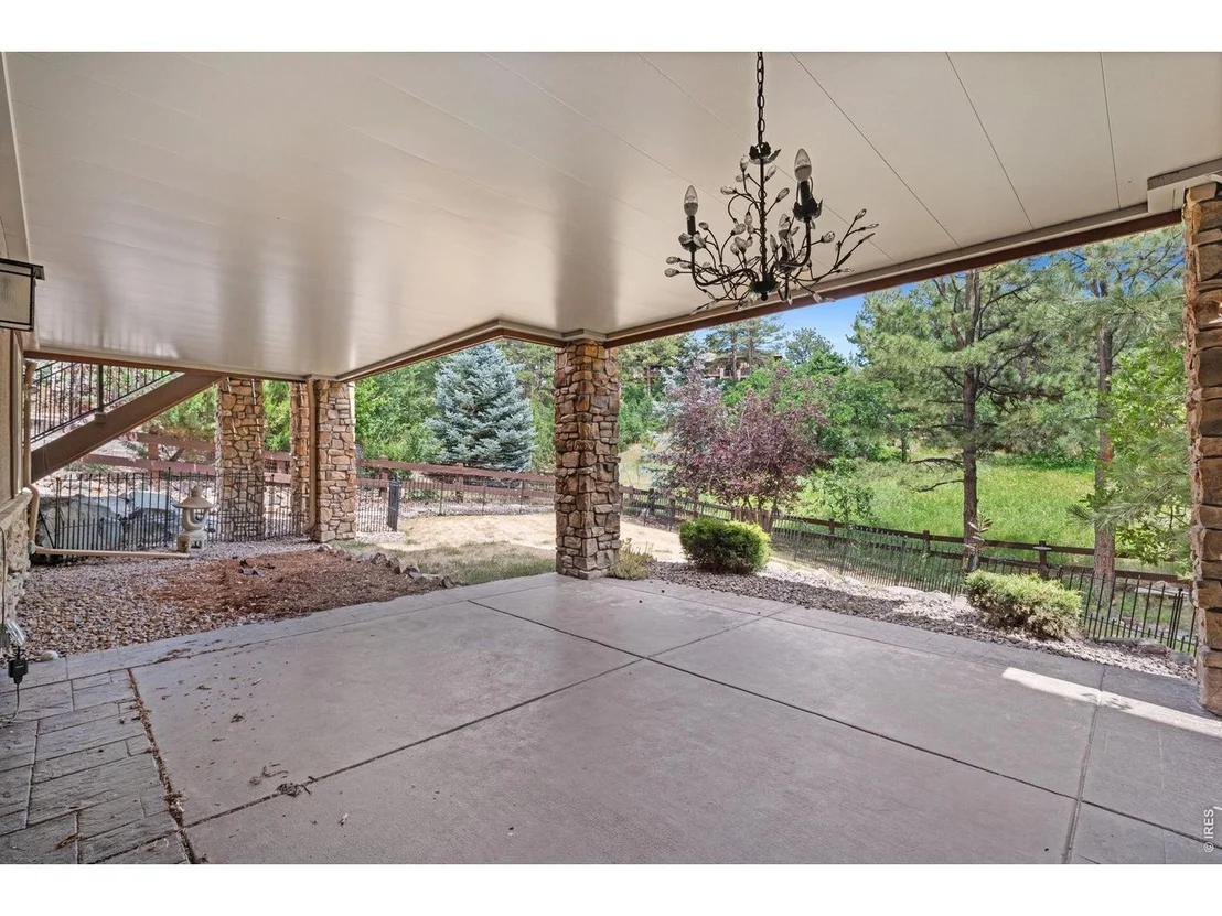 Photo of 2328 Saddleback Dr