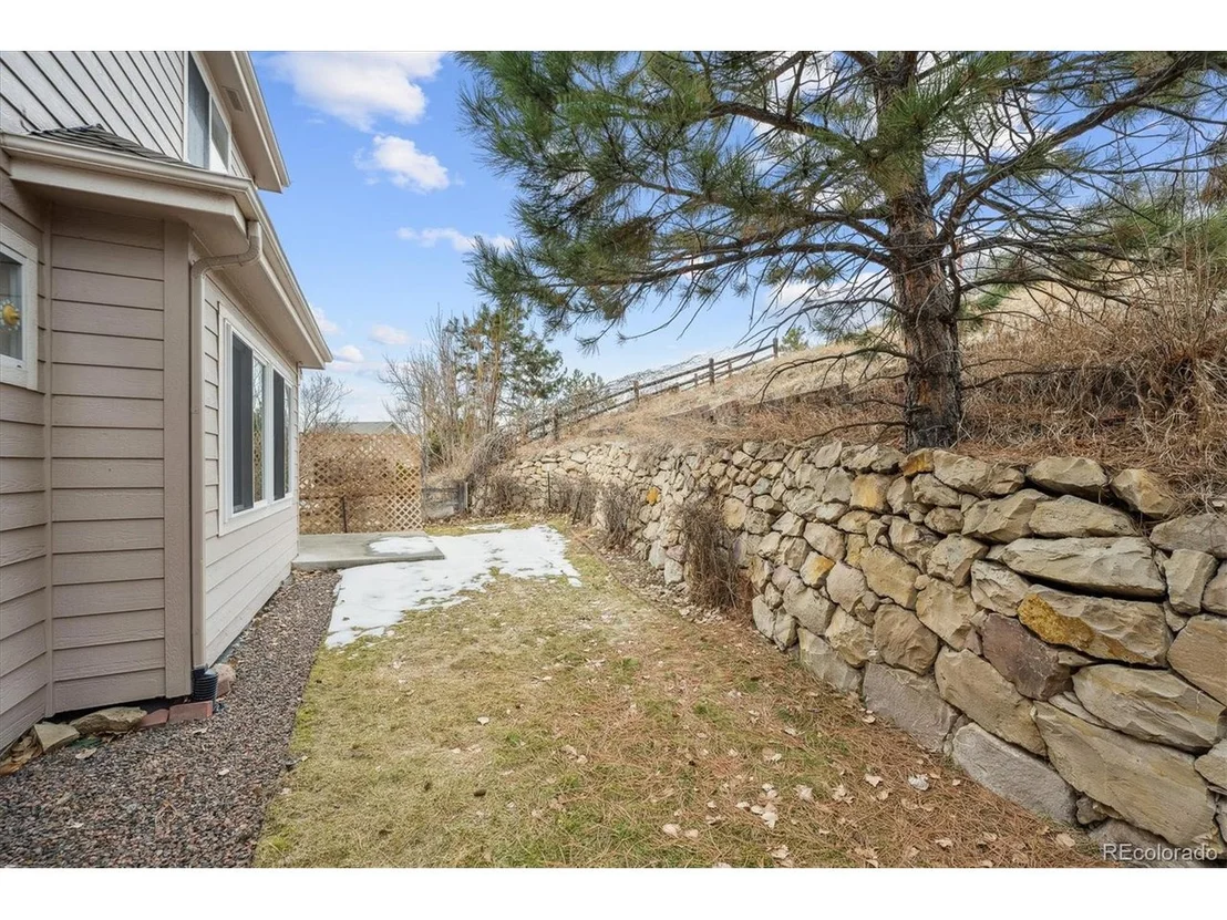 Photo of 1879 Foxfield Dr