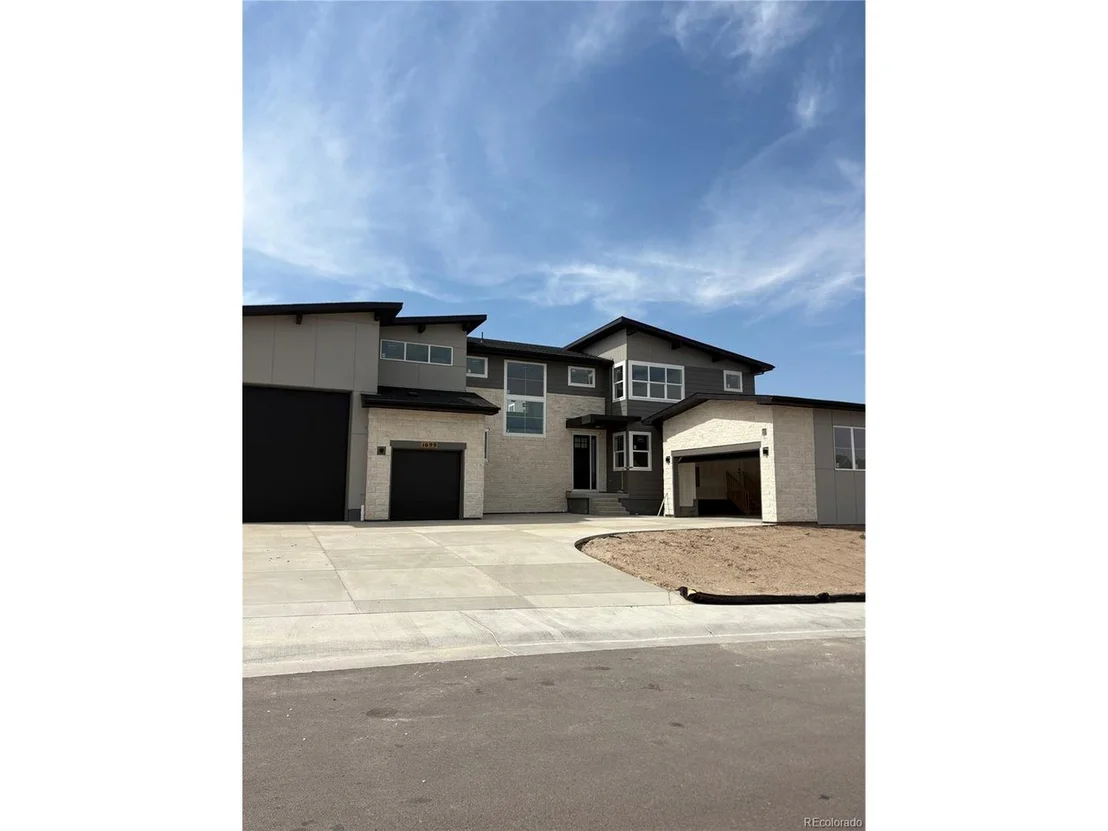 Photo of 1699 Deherder Dr