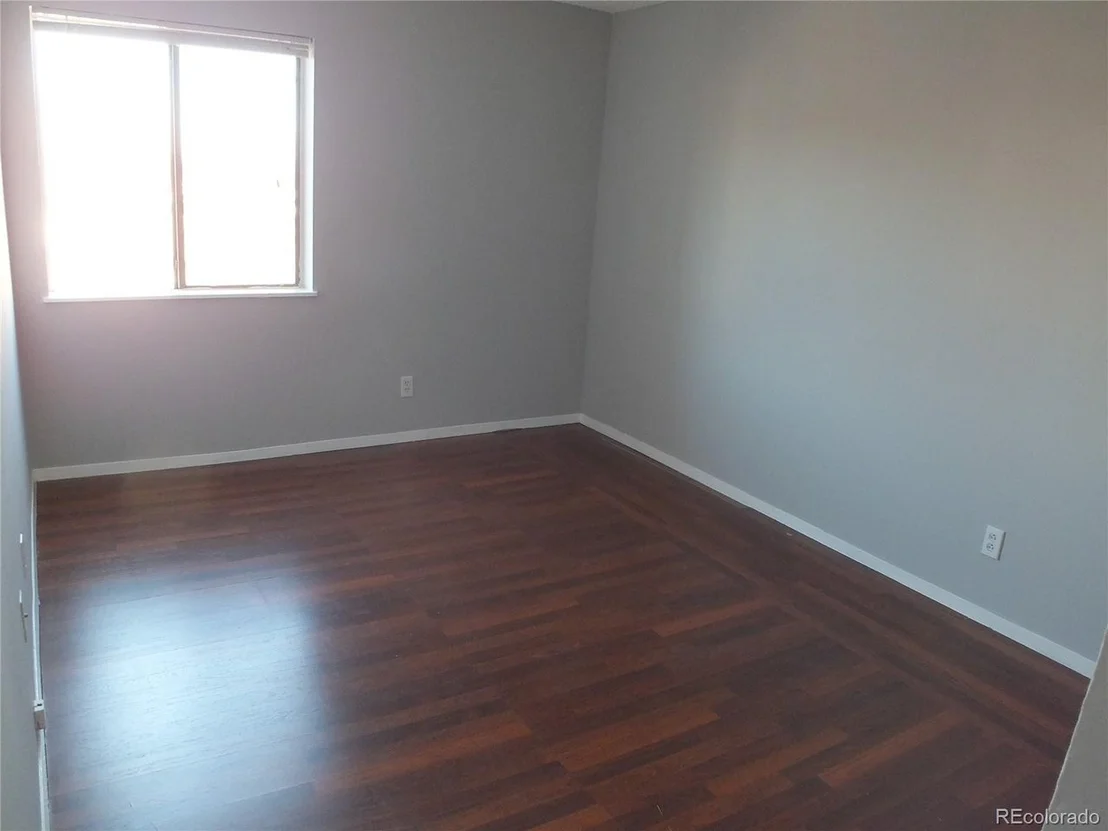 Photo of Unit 1008 at 2201 Sable Blvd
