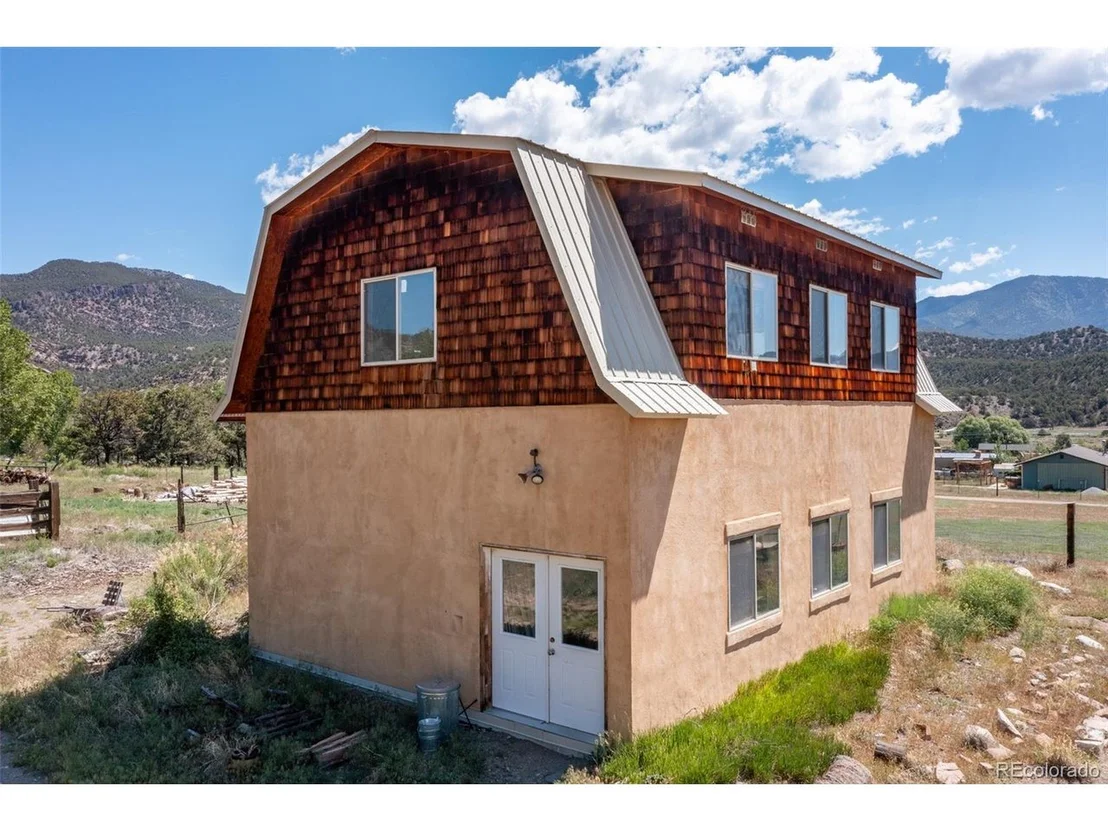 Photo of 689 County Road 4