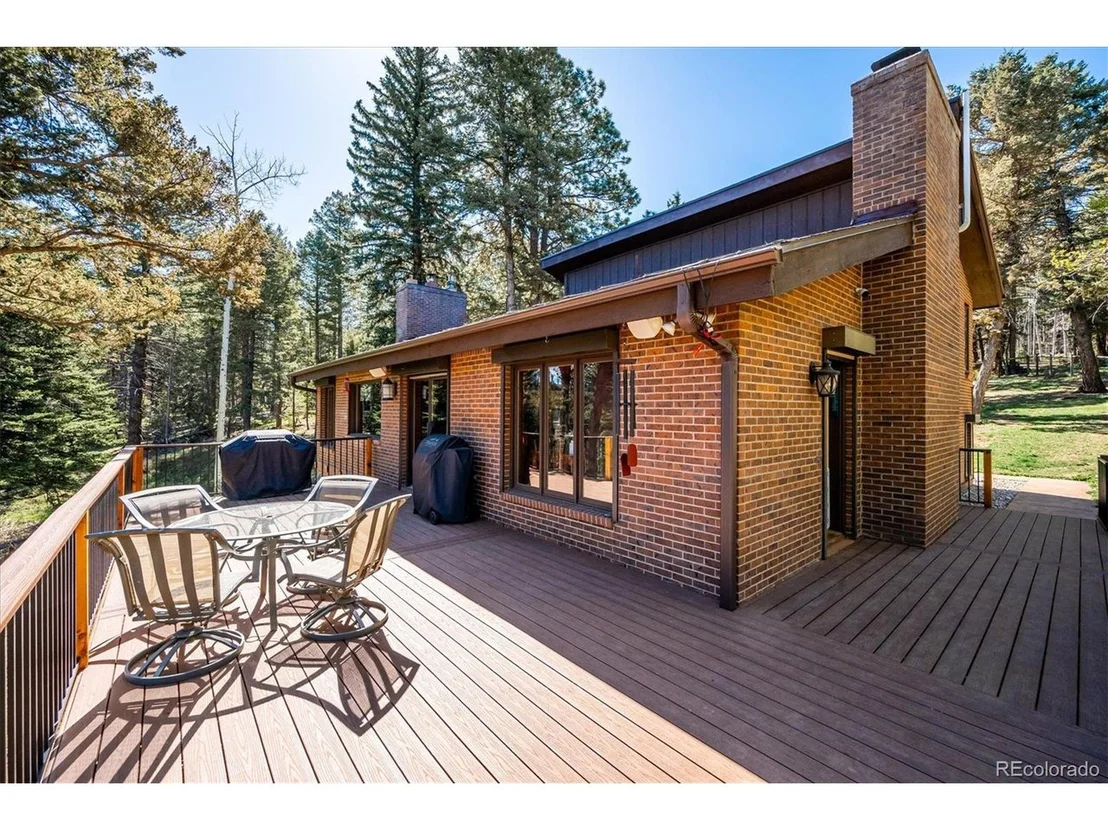 Photo of 25357 Snyder Ave